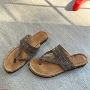 Sperry sandals